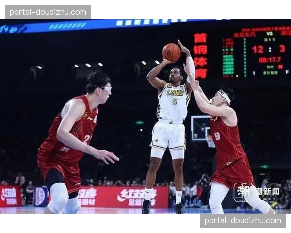 广厦主场97-90力克上海 布朗独得41分助球队守住主场 广厦主场97-90力克上海 布朗独得41分助球队守住主场